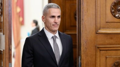 Гюров: Не ни трябват хора на конци, имаме узурпиран офис на главния прокурор