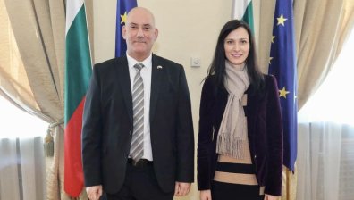 Габриел обсъди с посланика на Израел необходимостта от освобождаване на взетите от "Хамас" заложници