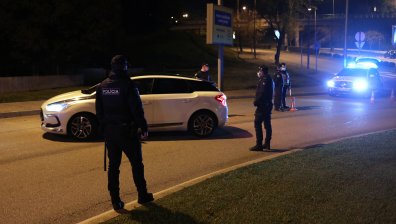 Португалия въвежда полицейски час, Франция под карантина още 2 седмици