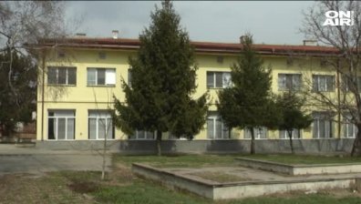Връщат момче от дом за деца на баща му, който го биел