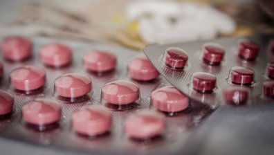 МЗ: Осигурихме достатъчни количества лекарства за лечение на Ковид-19