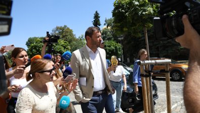 Никола Барбутов остава за постоянно в ареста