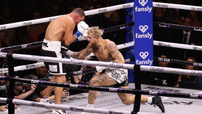 Джейк Пол и Нейт Диаз направиха шоу в десет рунда пред пълната зала в Тексас