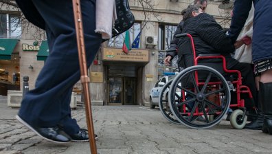 Колко ще получат хората с увреждания? Помощите ще се определят от линията на бедност