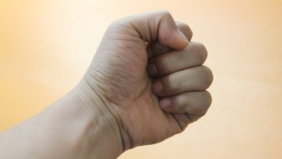 Петимата, нападнали телевизионен екип, са обявени за общодържавно издирване