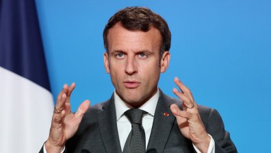 Младежът, който уцели Макрон с яйце, е за психиатрия?