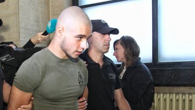 Съдът върна прокурорския син Васил Михайлов в ареста, приятелката му е с охрана