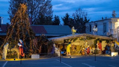 Разрешиха на гърците да посетят литургия за Коледа