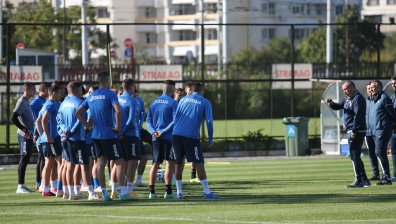 "Левски" се класира за осминафиналите в турнира за Купата на България, победи "Марек"