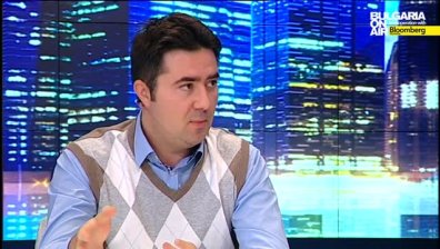Национализация на частната пенсионна система е втората стъпка на правителството: Петко Вълков