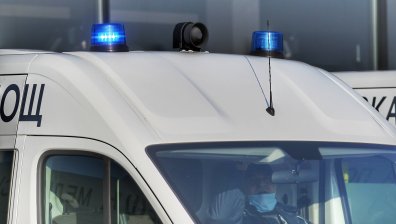 Лекари се борят за живота на 55-годишен&nbsp;мъж, блъснат на пешеходна пътека в Пловдив