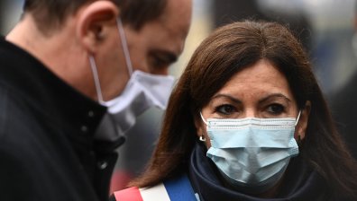 Глобиха кметството на Париж за твърде много жени във властта