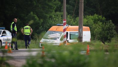 Мъж загина, а дете е тежко ранено след сблъсък между влак и джип край Сандански