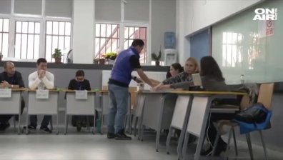 14 кандидати се борят за президентския пост в Румъния
