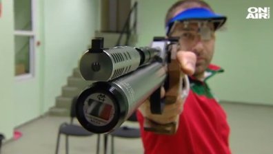 Труд, воля и постоянство: Как Самуил Донков полетя към върха