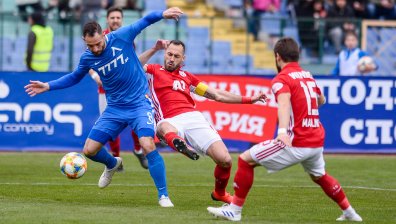 Първа лига се завръща на 5 юни, ще се играят 5 кръга от плейофите