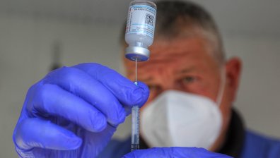 Едва 12 заразени с коронавирус и двама ваксинирани за денонощието