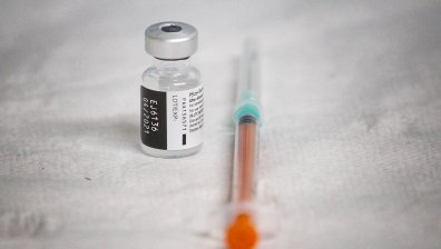 След пристигналите дози на AstraZeneca: "Св. Анна" поднови имунизацията