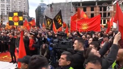 Скопие настоява за името "Република Македония"