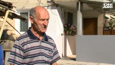 Пенсионер се бори за дръвчетата в частната си гора 