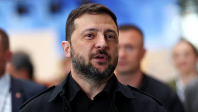 Зеленски: Украйна отвръща на Русия с далекобойни удари