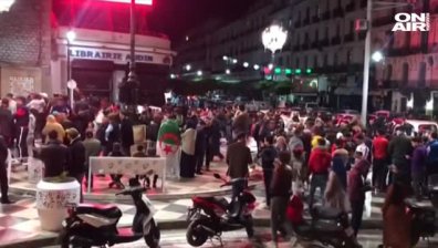 Алжир празнува оставката на президента Абделазиз Бутефлика