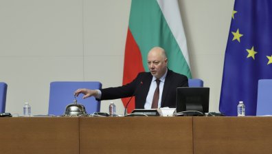 Желязков: Понякога трябва да замълчиш, за да бъдеш чут. Тук губим човещината