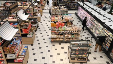 Председателят на КЗП: Магазините веднага да дадат информация за цените си