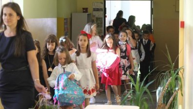 Над 700 000 ученици в класните стаи в условията на пандемия (ВИДЕО+СНИМКИ)