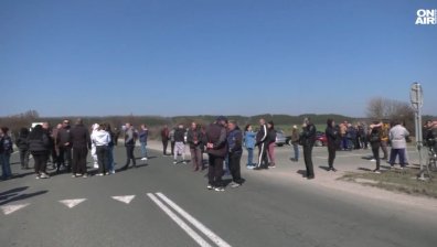 Гняв и блокади в Северозапада заради опасни пътища: "Държавата липсва"