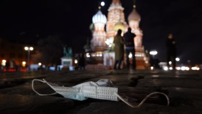 Русия е пред здравнa катастрофа заради третата вълна - какво се обърка?