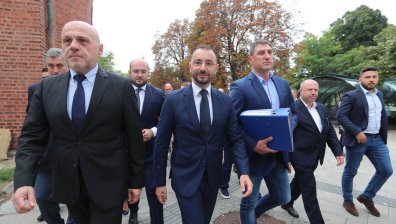 Хекимян: София не е изправена пред никакъв избор, а Крим НЕ е руски