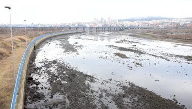 Разследват за убийство майката на изхвърленото новородено в Кърджали