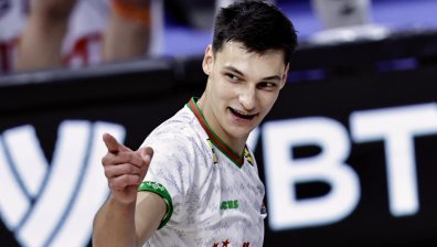 Александър Николов ще играе за волейболен клуб от Иран