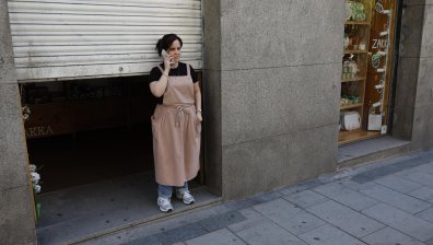 Над 4 милиона испанци преживяват с под 644 евро месечно