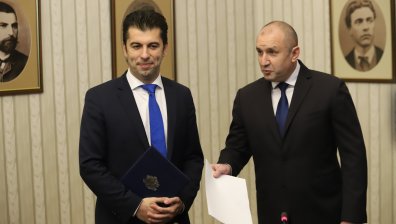 Първи конфликт между Радев и Петков, ГЕРБ иска оставката на Рибарски