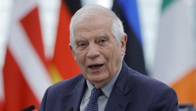Борел: ЕС обмисля да финансира производство на оръжия в Украйна