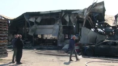 "И аз горях! Тръгнах да си късам дрехите": Газова горелка причинила пожара в Бургас