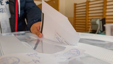 Kонституционният съд образува дело за оспорване на резултатите от вота