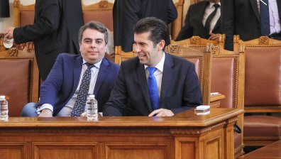 Асен Василев: Нескопосани са мотивите за вота на недоверие