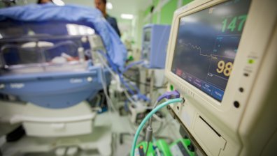 Резултатът от кризата с лекарите - болницата в Карлово спря да приема родилки