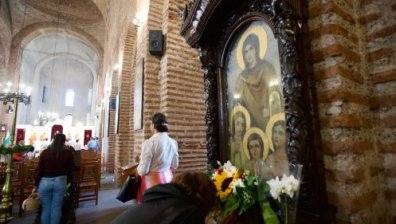 София празнува: Столицата отбелязва своя ден с литургия и светлинно шоу