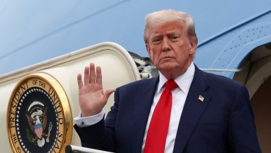 Тръмп опитва да помири Камбоджа и Тайланд и да сложи край на войната