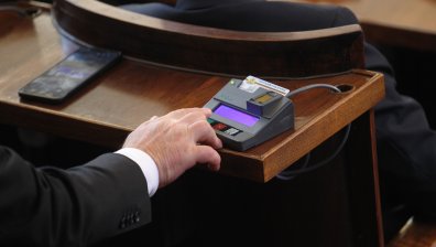 Без "Продължаваме промяната" и ДБ депутатите приеха декларация за присъединяването ни в Шенген