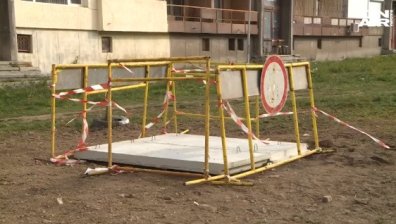 Шахтата убиец в Перник дни наред зеела отворена с врялата пара