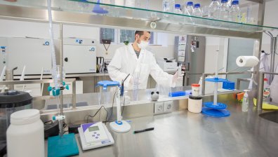 15 са новозаразените с коронавирус, под 100 души се лекуват в болница (ОБНОВЕНА)