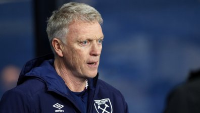 Футболистите на "Уест Хям" без заплати по време на пандемията