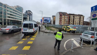 Тежък инцидент на столичния бул. "Тодор Александров", двама са ранени