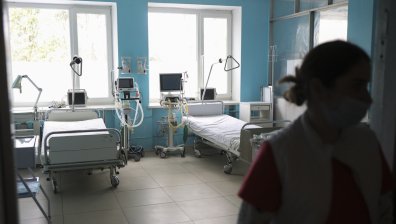 Черен рекорд за Украйна: 734 жертви на Ковид-19 за денонощие