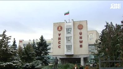 След лекцията на Бареков: Вълна от колажи заля УНСС